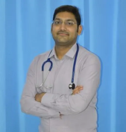 Dr. Navneet Khandelwal — Paediatrics & Critical Care Specialist