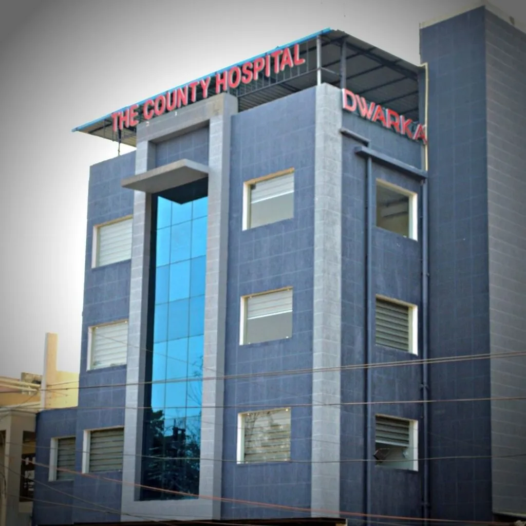 The County Hospital and Research Centre building on Narmadapuram Road, Bhopal